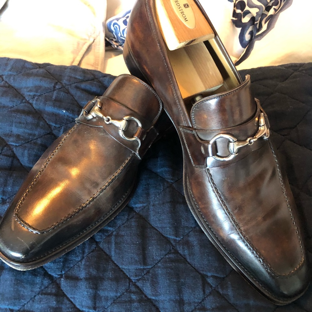 Men’s dress / casual shoes.  Gently used